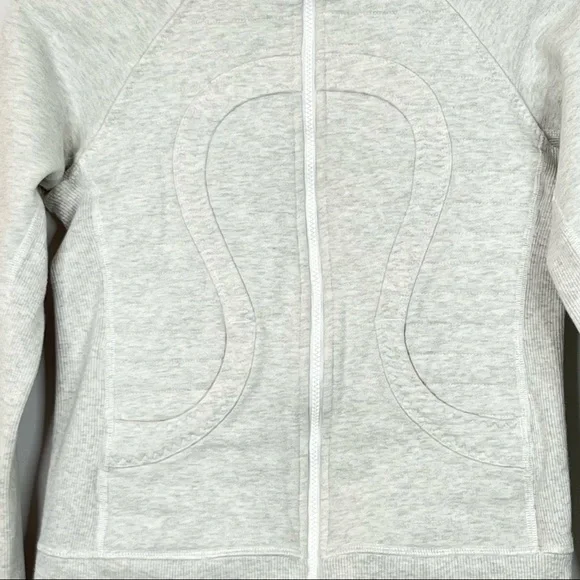 ❗️SOLD❗️Lululemon Calm & Cozy Zip Up Jacket Heathered Core Ultra Light - Picture 7 of 15